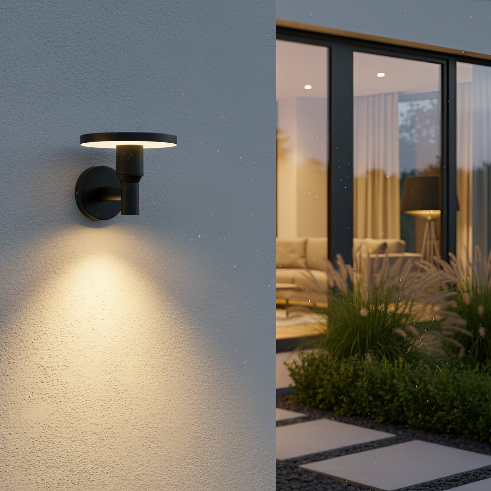 Kinkiet CORTUS na elewacji