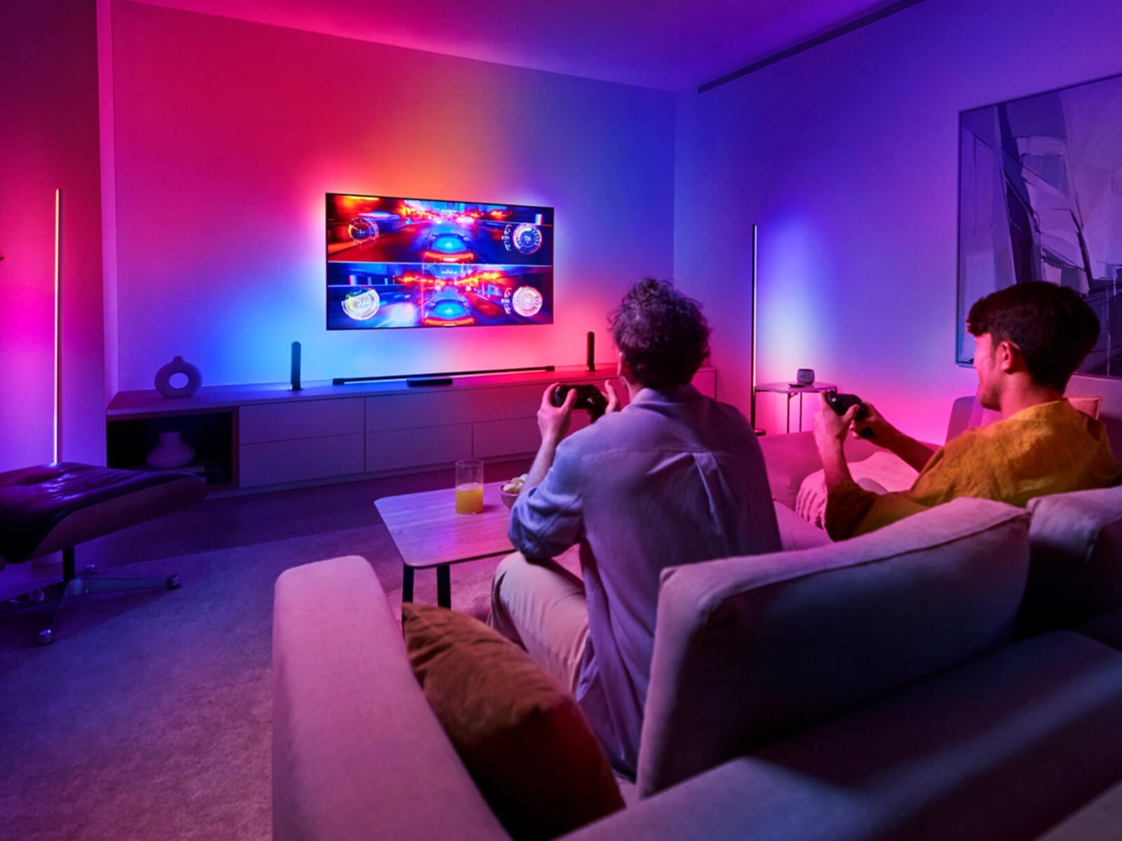 Philips Hue - synchronizacja oświetlenia z filmami i muzyką w salonie