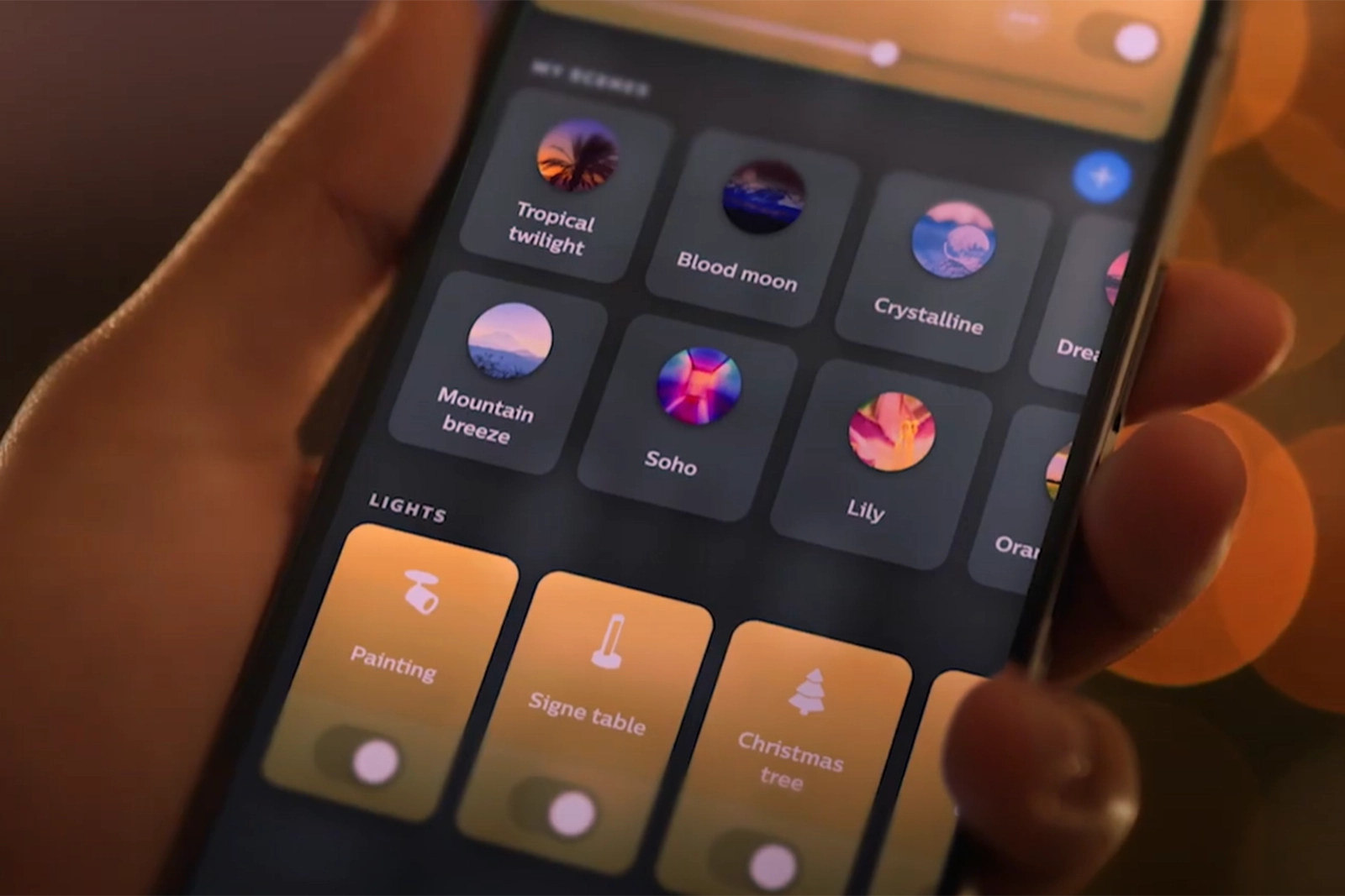 Aplikacja Philips Hue - sterowanie efektami girlandy Festavia na smartfonie Sterowanie girlandą Philips Hue Festavia w aplikacji mobilnej