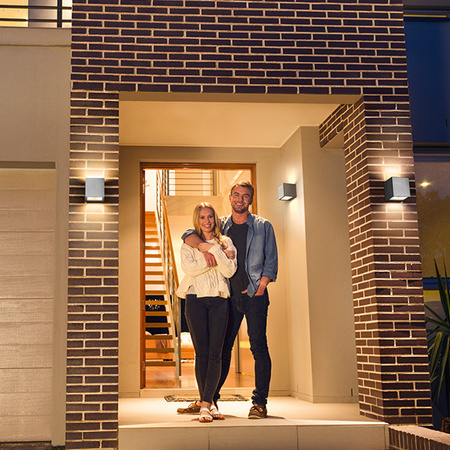 Inteligentny kinkiet elewacyjny LEDVANCE WIFI SMART+ BRICK WALL SILVER GREY 14W 550 lm LEDVANCE