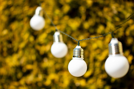 Girlanda Solarna Ogrodowa Ozdobna Łańcuch Świetlny 10 LED Mleczne Kulki