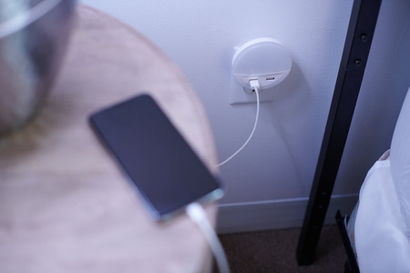 Lampka do Gniazdka Lampka Nocna z ŁADOWARKA USB 12W LUNETTA LEDVANCE