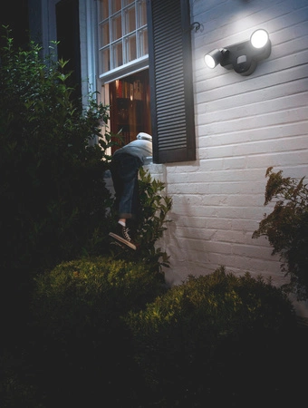 Lampa Ogrodowa Kinkiet Elewacyjny LED 16W 3000K Ciepła IP44 SMART+ z Kamerą WiFi z Czujnikiem Ruchu i Zmierzchu Ściemnialna Multispot LEDVANCE