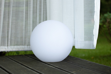 Lampa Ogrodowa LED Solarna Wbijana Kula RGB 30 cm