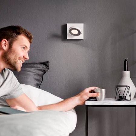 Lampa Ścienna Kinkiet LED 4.5W 500lm 2200-2700K Ściemnialna WarmGlow Biała Clockwork Philips