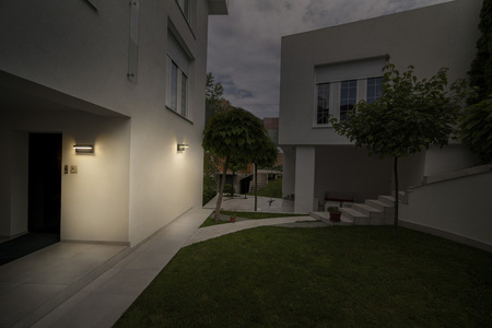 Kinkiet Ogrodowy Lampa Elewacyjna Zewnętrzna LED 12W 1000lm 3000K Ciepła Szary IP54 Endura Osram