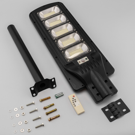 Lampa Solarna LED Mocna 1800W 6500K Latarnia Ogrodowa Uliczna IP66 + Pilot