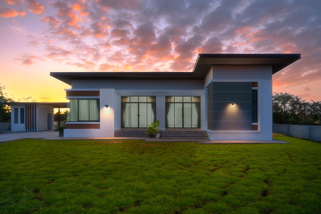 Kinkiet Ogrodowy Lampa Elewacyjna Zewnętrzna LED z Czujnikiem Ruchu i Zmierzchu 12.5W 930lm 3000K Ciepła Szary IP65 Endura Osram