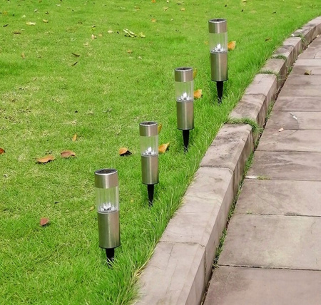 Lampa solarna ogrodowa LED wbijana czujnik zmierzchu