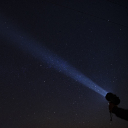 Latarka Szperacz LED Akumulatorowa Warsztatowa USB 15W 1200lm IP68 Lampa Biwakowa VA0041 Vayox