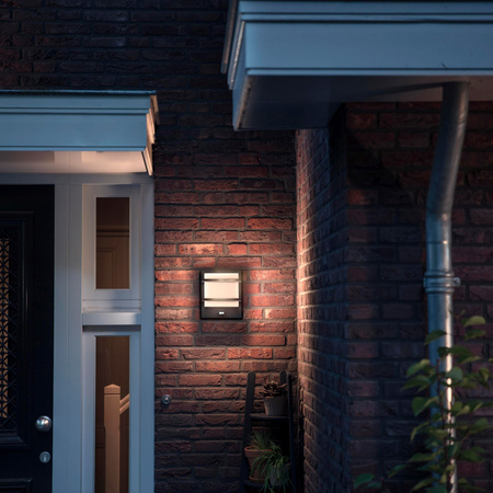 Kinkiet Ogrodowy Lampa Elewacyjna Zewnętrzna LED 3.8W 800lm 2700K z Czujnikiem Ruchu i Zmierzchu Antracyt Petronia Ultra Efficient Philips