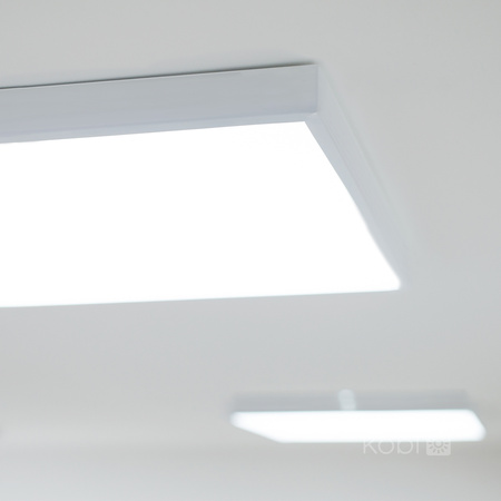 Ramka Natynkowa 63mm do Panelu LED 60x60cm Klik Biała Kobi