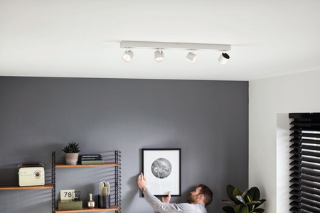 Lampa Sufitowa Reflektor LED 18W 2000lm 2200-2700K Ściemnialna WarmGlow Biała Star Philips