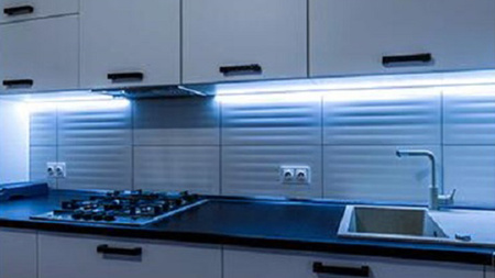 Taśma LED Pasek 12V 24W 300LED 2835 Zimna 8mm 5m ECOLIGHT