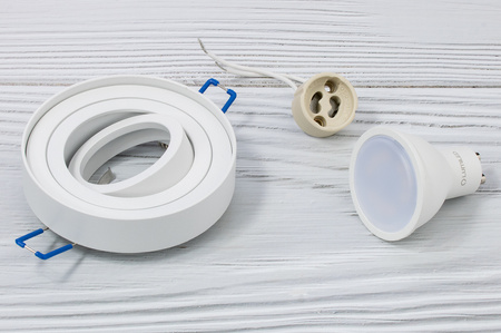 Zestaw Oprawa HALOGENOWA Tuba Spot Ruchoma MIDI GU10 Okrągła Biała 20mm + LED GU10 6W 3000K LUMILED