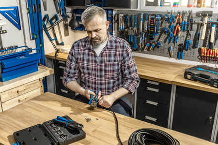 Automatyczny Ściągacz Szczypce Izolacji Przewodów 205mm 0,2 mm? - 6 mm? Hoegert Technik