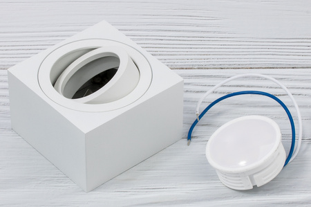 Oprawa Natynkowa HALOGENOWA Tuba Spot Ruchoma Kwadratowa Biała 50mm + Wkład LED 7W 6500K AMAT-S LUMILED