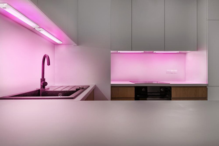 Lampka Podszafkowa LED Listwa Meblowa z Czujnikiem Ruchu 8W 460lm 3000K Ciepła RGBw Ściemnialna Pilot Biały 30cm Linear Edge Ledvance