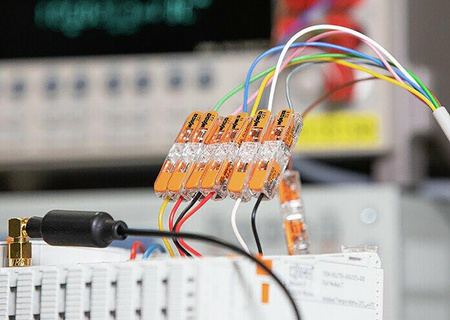 Złączka Instalacyjna Szybkozłączka Przelotowa WAGO 221-2411 na PRZEWÓD 2x0,2-4mm
