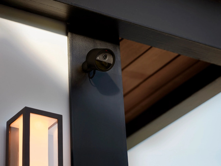 Kamera Przewodowa Zewnętrzna IP 2K QHD 1440p CMOS Czarna Zigbee WiFi SMART Security Camera Secure Philips HUE