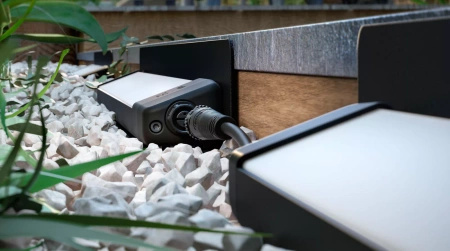 Lampa Ogrodowa Liniowa Zewnętrzna LED 20.5W 1420lm 80cm IP65 White and Color Ambiance RGB + TW Czarna Inteligentna SMART Zigbee Bluetooth Amarant Philips HUE