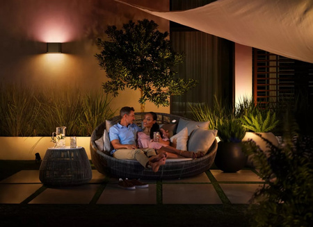 Kinkiet LED Zewnętrzny/ Wewnętrzny ścienny 10,2W 1020lm IP44 Dymera Philips