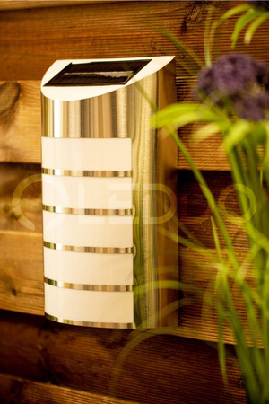 Lampa Ogrodowa LED elewacyjna solarna SAFFO chrom/biały 6000K zimna GOLDLUX (Polux)