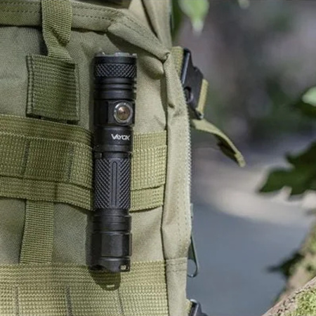 Latarka Taktyczna LED Ręczna Mocna IP44 10W 1200lm Professional VAYOX