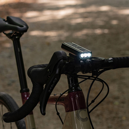 Latarka Lampka Przednia Rowerowa LED USB-C Uchwyt 6 Trybów 960lm IPX6 Funkcja Powerbank VAYOX