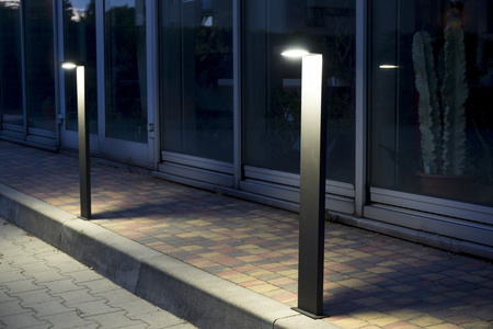 Lampa Ogrodowa Zewnętrzna Stojąca SŁUPEK LED Karo KR-580 10W 720lm 4000K Neutralna 58cm Su-Ma