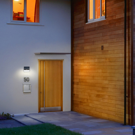 Lampa Solarna Ogrodowa Zewnętrzna Kinkiet Elewacyjny LED 2.9W 380lm 3000K IP44 Szary Z Czujnikiem Ruchu Endura Ledvance