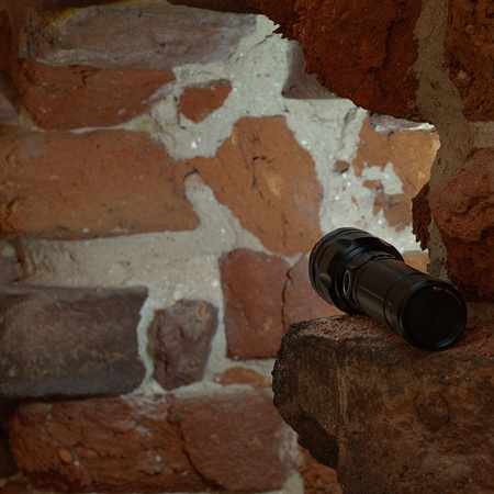 Latarka Taktyczna LED Lampka Ręczna Mocna 30W 1060lm Pro Series VA0108 Vayox