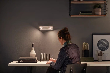 Lampa Sufitowa Reflektor LED 9W 1000lm 2200-2700K Ściemnialna WarmGlow Biała Clockwork Philips