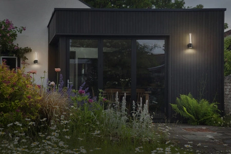 Kinkiet Ogrodowy Lampa Elewacyjna Zewnętrzna LED z Czujnikiem Zmierzchu 8W 600lm 3000K Ciepła Szary IP54 Endura Osram