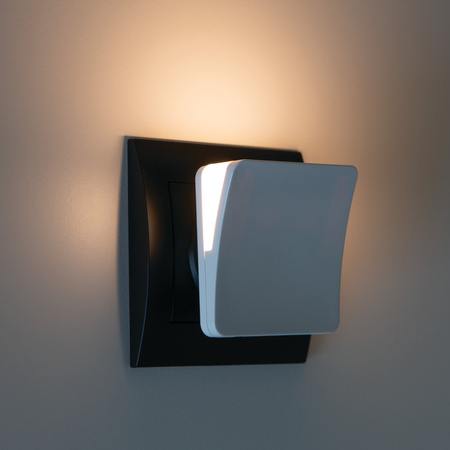 Lampka Orientacyjna LED HOFI do gniazdka Czujnik Zmierzchu 0.28W 2lm 3000K Ciepła Biała KANLUX