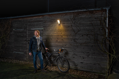 Naświetlacz LED Reflektor Zewnętrzny Lampa 8W 750lm 4000K IP55 Szary Z Czujnikiem Ruchu i Zmierzchu Endura Ledvance