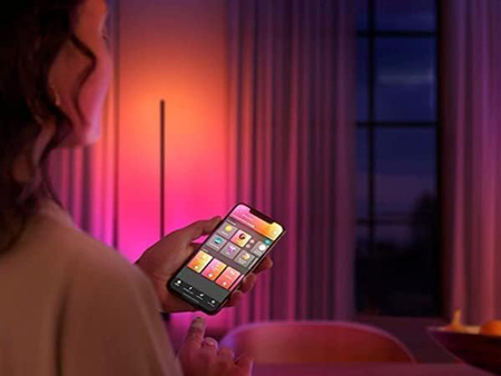 Lampa Podłogowa LED Gradient 29W 2550lm IP20 White and Color Ambiance RGB + TW Dąb Biała 145cm Inteligentna SMART Zigbee Bluetooth Signe Philips HUE