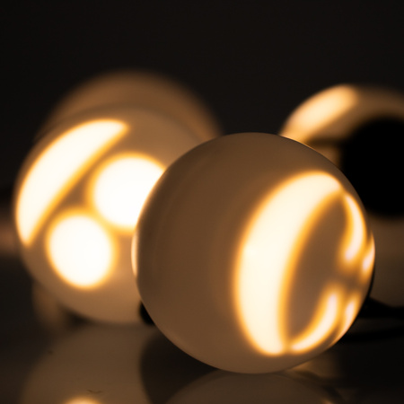 Girlanda świąteczna 8x LED bateryjna dekoracyjna bałwanki duszki 4,33m grająca biała +USB C