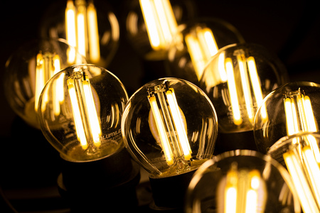 Girlanda Ogrodowa Zewnętrzna Łańcuch Świetlny 15m 15xE27 LED 7W 3000K Lumiled