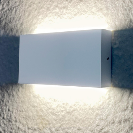 Kinkiet Ogrodowy Elewacyjny LED Biały Góra i Dół 11W 2x450lm IP44 PROSTOKĄT CHICAGO GOLDLUX (Polux)