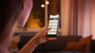 Philips HUE White and Color Ambiance Lampa Fugato 1x4,2W Bluetooth Zigbee