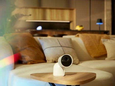 Kamera Przewodowa Wewnętrzna IP 2K QHD 1440p CMOS Biała Zigbee WiFi SMART Security Camera Secure Philips HUE