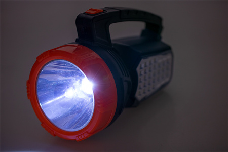 Latarka Szperacz LED Akumulatorowa Solarna Warsztatowa 1.6 W 170LM przód / 2.8W 860LM boczne LB0168 LIBOX