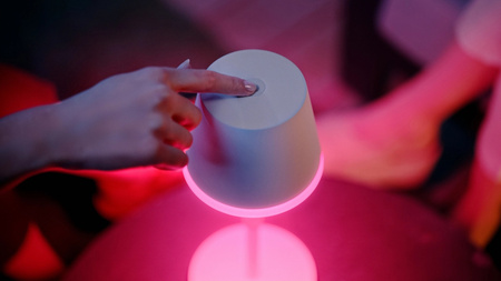 Lampa Stołowa Biurkowa LED 6.2W 530lm White and Color Ambiance RGB + TW Biała 35cm Inteligentna SMART Zigbee Bluetooth Go Table Philips HUE