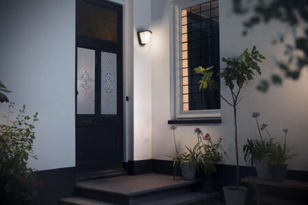 Kinkiet Ogrodowy Lampa Elewacyjna Zewnętrzna E27 IP44 Antracyt Kiskadee Philips