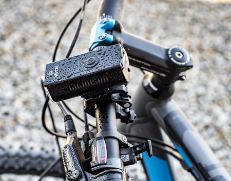 Latarka Lampka Przednia Rowerowa LED USB-C Uchwyt 6 Trybów 1020lm IP65 Funkcja Powerbank VAYOX