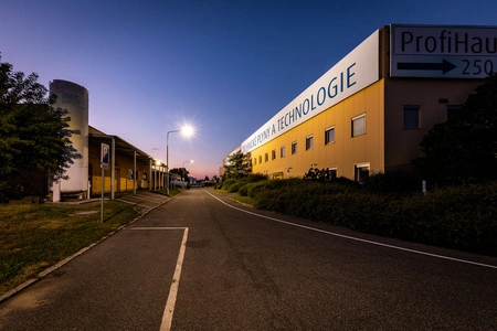 Lampa Uliczna Oprawa LED 150W 4000K 19500lm IP66 IK08 ECO CLASS AREA LEDVANCE