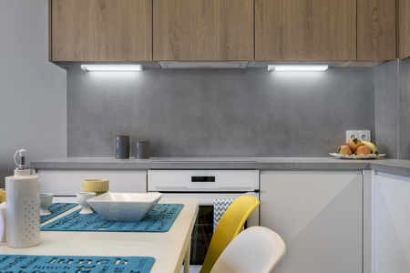 Lampa Podszafkowa LED Oprawa Oświatleniowa 9W 500lm CCT Ściemnialna z Czujnikiem Ruchu Biały SMART+ WiFi Undercabinet Ledvance