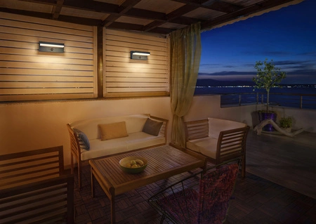 Kinkiet Ogrodowy Lampa Elewacyjna Zewnętrzna LED z Czujnikiem Ruchu i Zmierzchu 2.5W 180lm 3000K Ciepła Szary IP54 Endura Osram