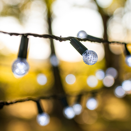 Kurtyna Świetlna Lampki Świąteczne CHERRY BALL 200LED Zimny Biały 3+16m